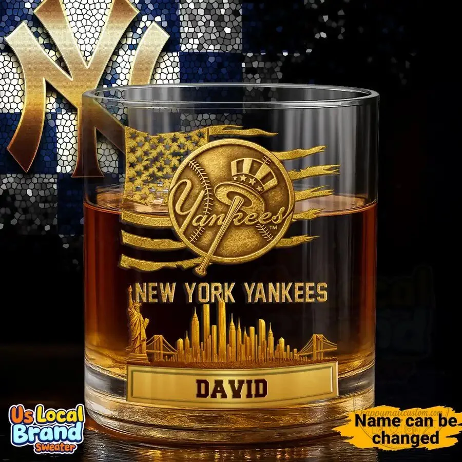 New York Yankees Baseball Team Personalized Whiskey Glass